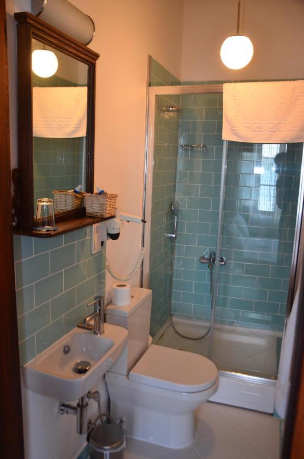 Aliye Hanim Hotel Ayvalik Ngoại thất bức ảnh