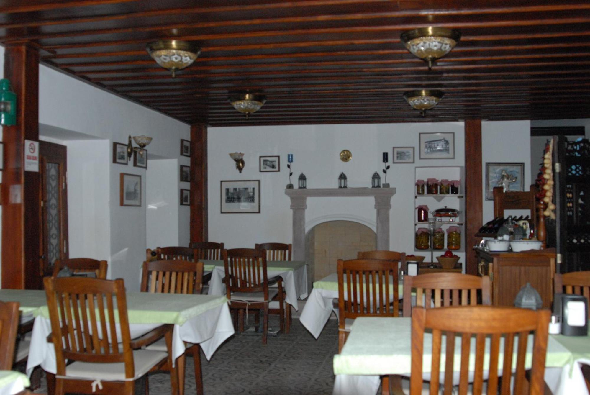 Aliye Hanim Hotel Ayvalik Ngoại thất bức ảnh