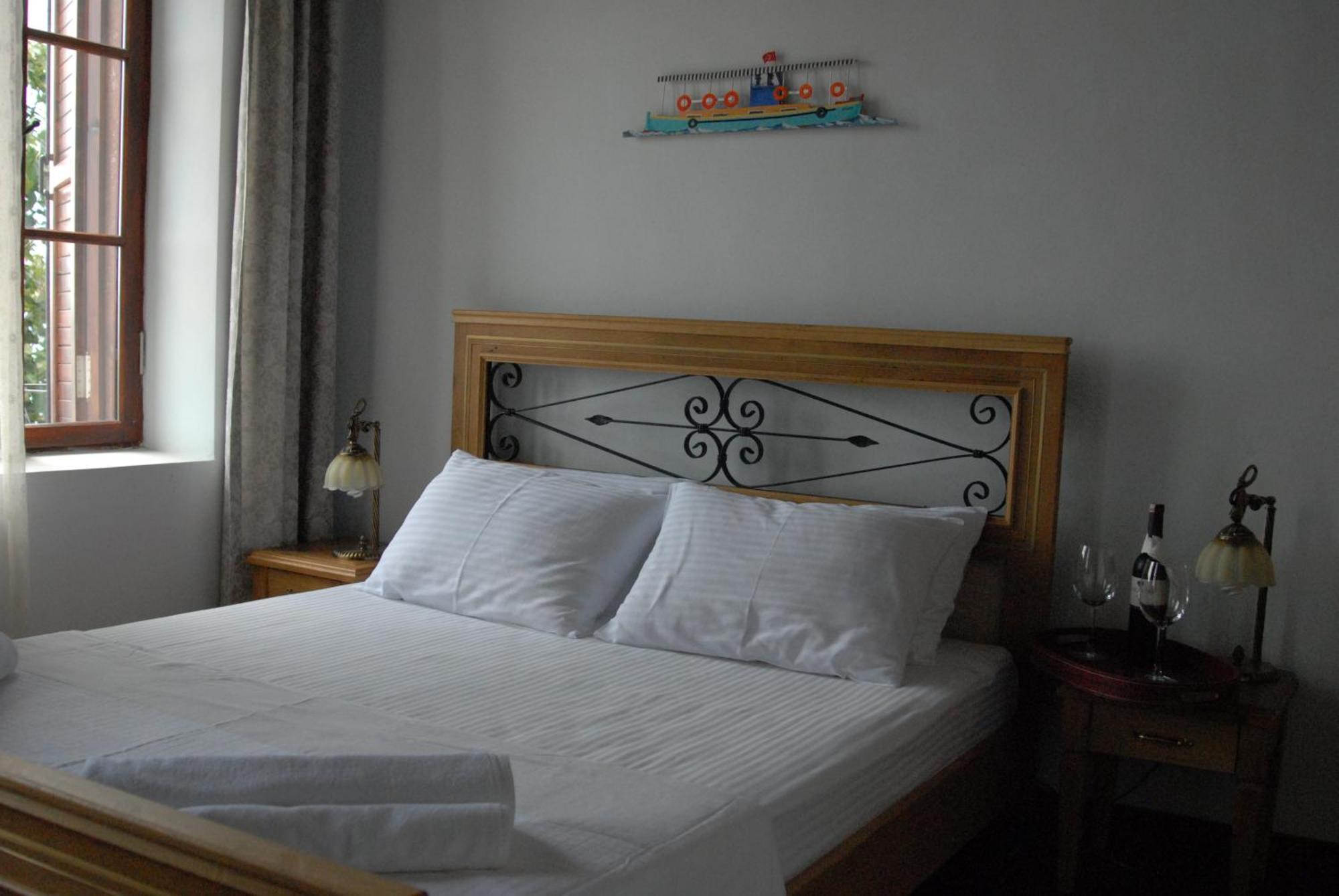 Aliye Hanim Hotel Ayvalik Ngoại thất bức ảnh